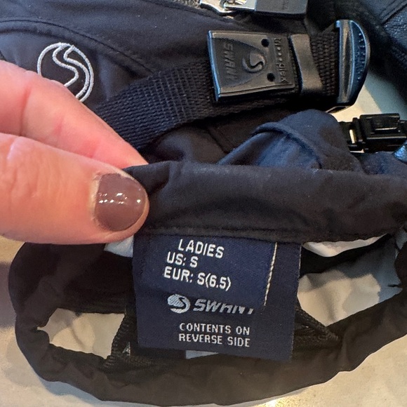 Arctix Women's Black Winter Gloves leather plus triplex excellent condition - Picture 7 of 8